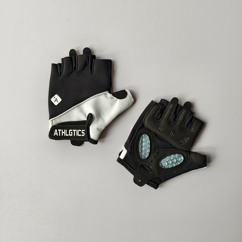 قفازات اللياقة البدنية النسائي - مراجعة Cycling Glove Padded وسعره